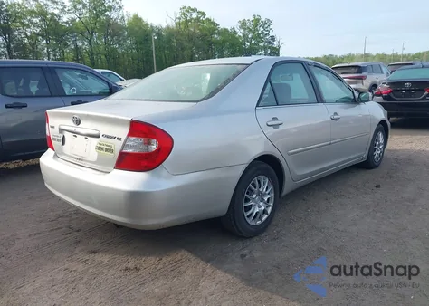 2002 Toyota Camry Le from USA, damaged, VIN 4T1BE32K82U104088